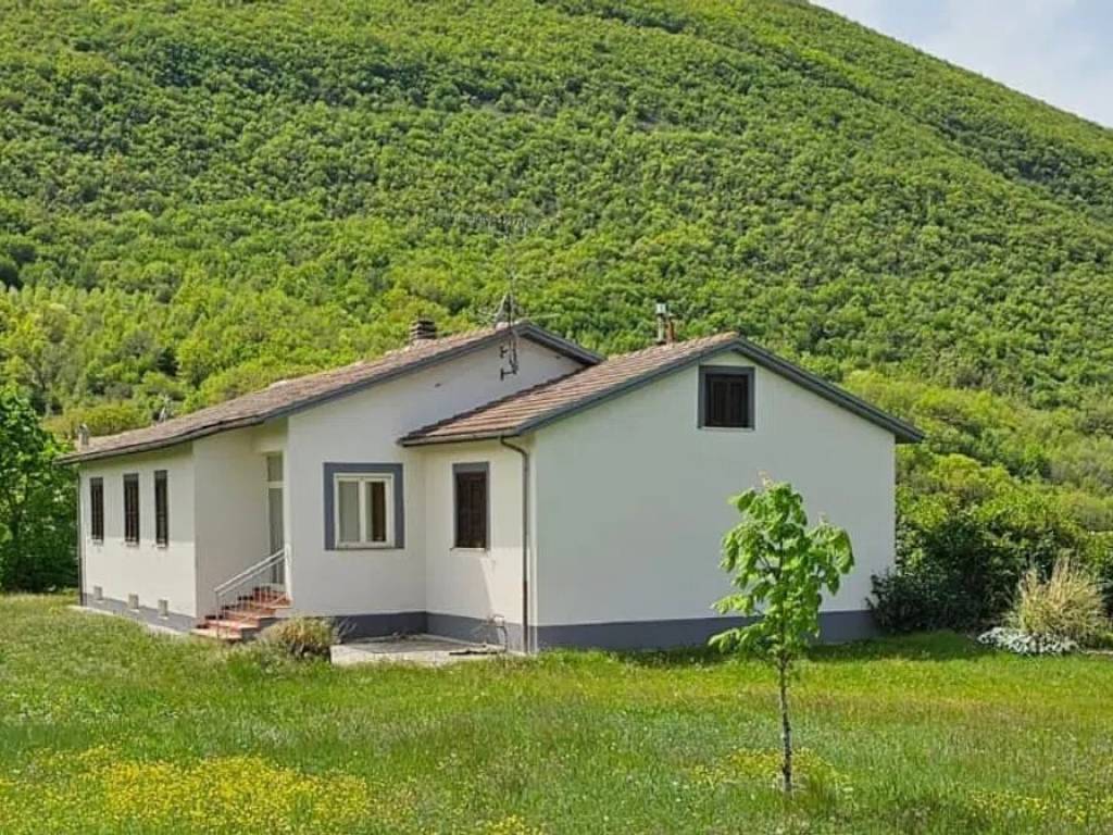 Villa a Norcia in Via Case Sparse - Foto 2