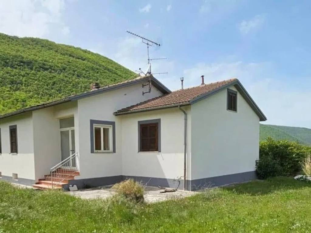 Villa a Norcia in Via Case Sparse - Foto 3