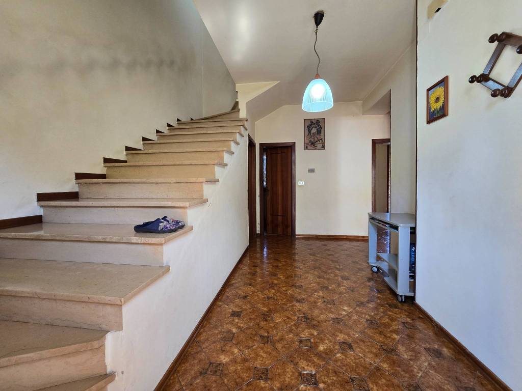 Casa indipendente a Folignano in Via Iseo, 5 - Foto 2