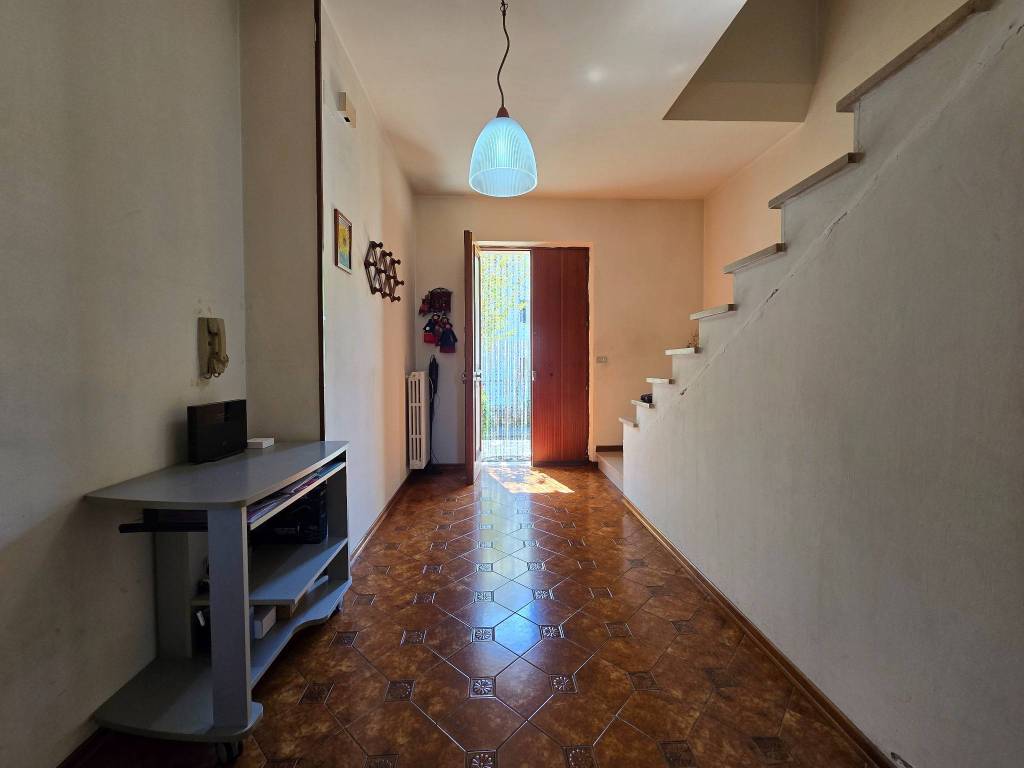 Casa indipendente a Folignano in Via Iseo, 5 - Foto 3