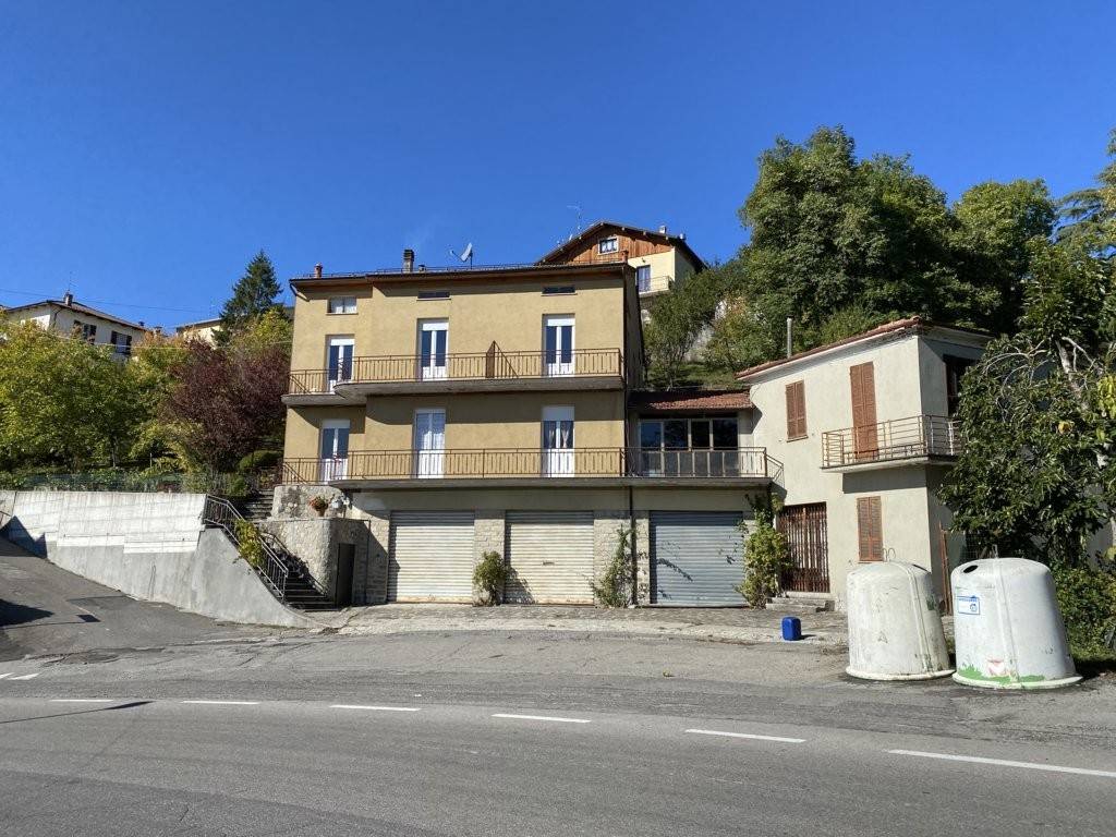Villa a Bardi in Strada Provinciale di Salsomaggiore-Bardi - Foto 4