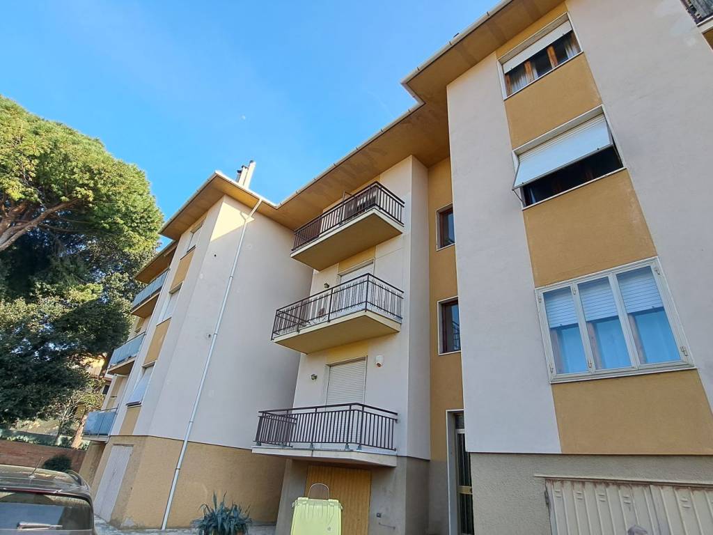 Appartamento a Rosignano marittimo in Via Caprera - Foto 2