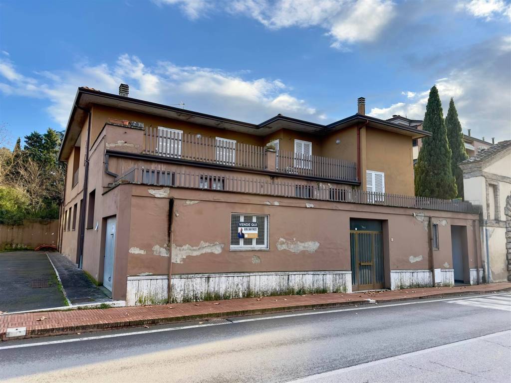 Casa indipendente a Assisi in Viale Patrono d'Italia, 64 - Foto 4
