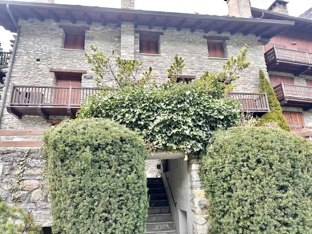 Appartamento a Courmayeur in Via della Vittoria, 44 - Foto 2