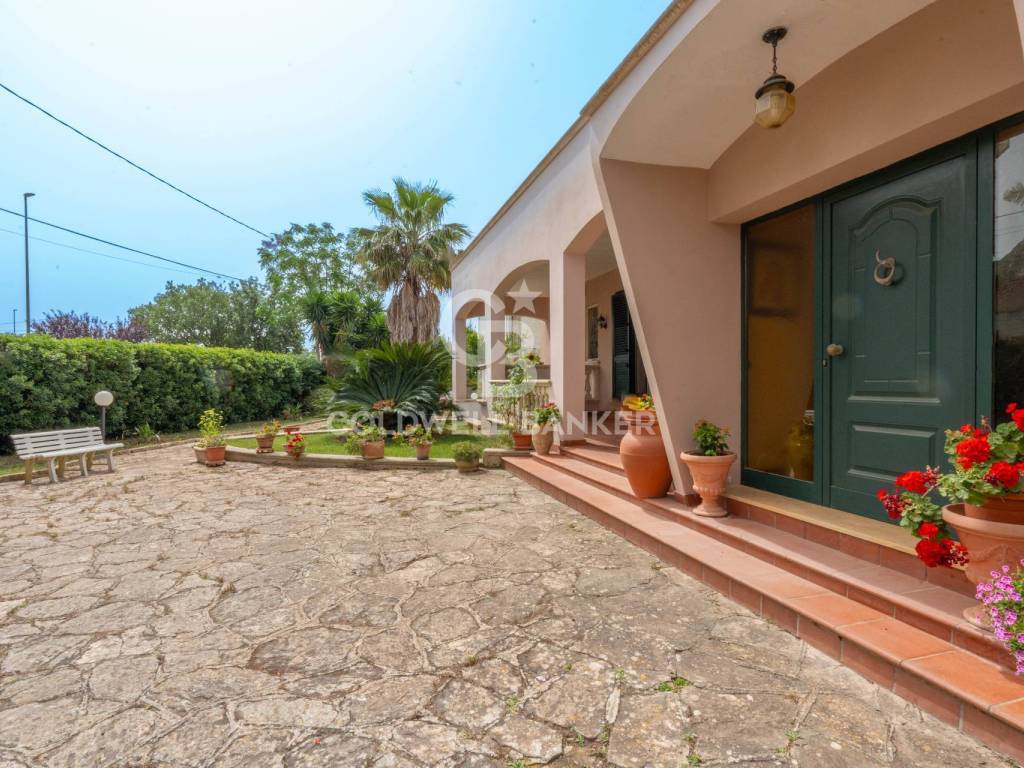 Villa a Galatina in Via Degli Ulivi, 10 - Foto 2