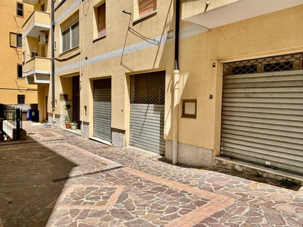 Box / garage a Catanzaro in Via Carmine Lidonnici - Foto 3
