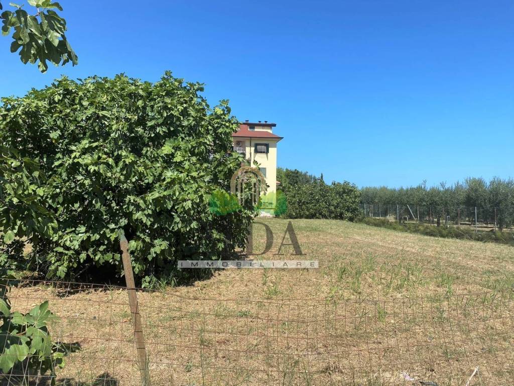 Terreno a Martinsicuro in Via Francesco Baracca - Foto 2