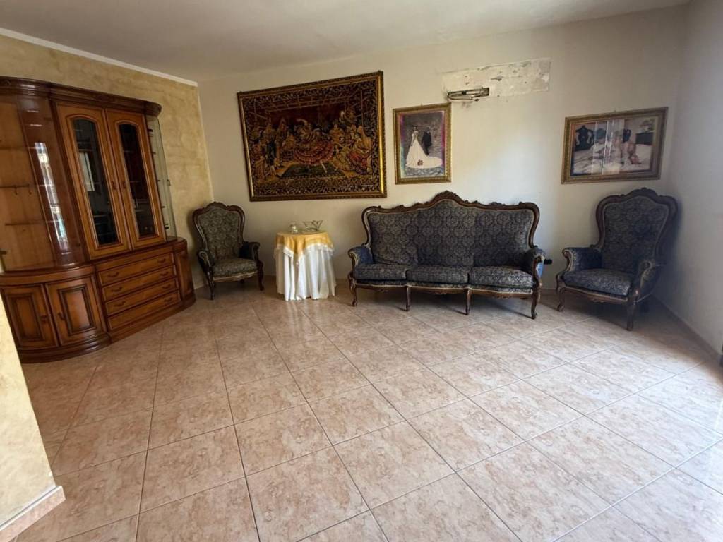 Appartamento a Crotone in Via Giovanni Paolo II - Foto 2