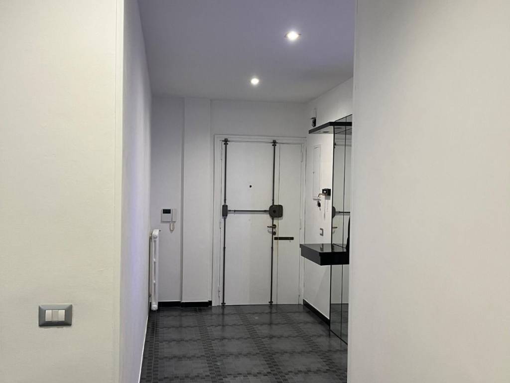 Appartamento a Brindisi in Via Antonio Locatelli - Foto 2