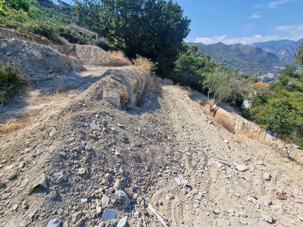Terreno a Ventimiglia in Via Ciappin, 185 - Foto 3