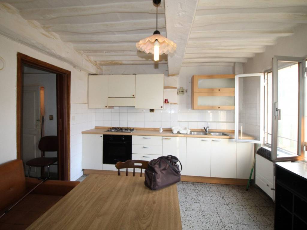 Appartamento a Montevarchi in Via Trento - Foto 3