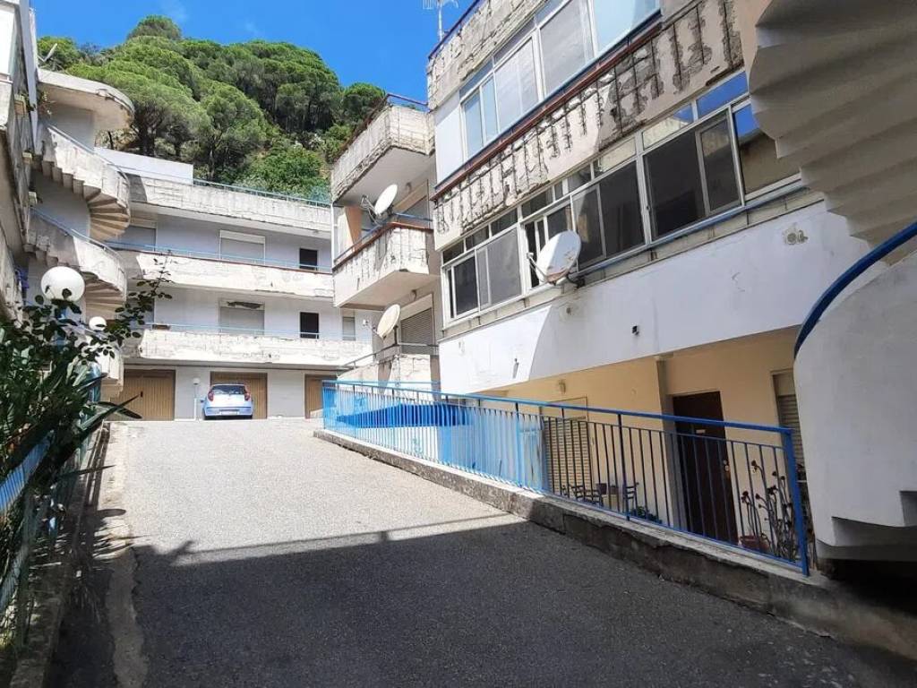 Appartamento a Messina in Strada Comunale San Michele - Portella, 41 - Foto 2