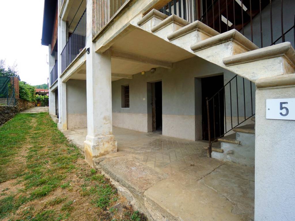 Casa indipendente a Donato - Foto 3