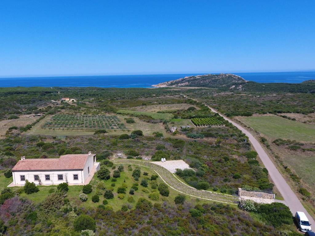 Villa a Aglientu in Strada Castelsardo-Santa Teresa Gallura - Foto 3