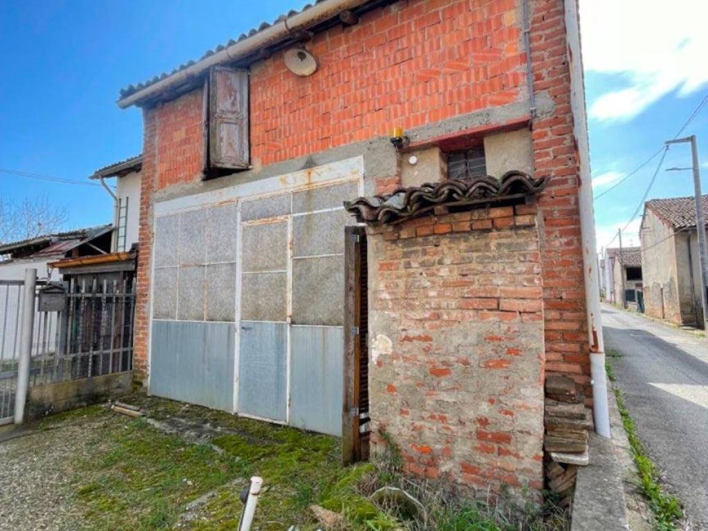 Rustico / casale a Alessandria in Via Edoardo Bocchio, 11 - Foto 2