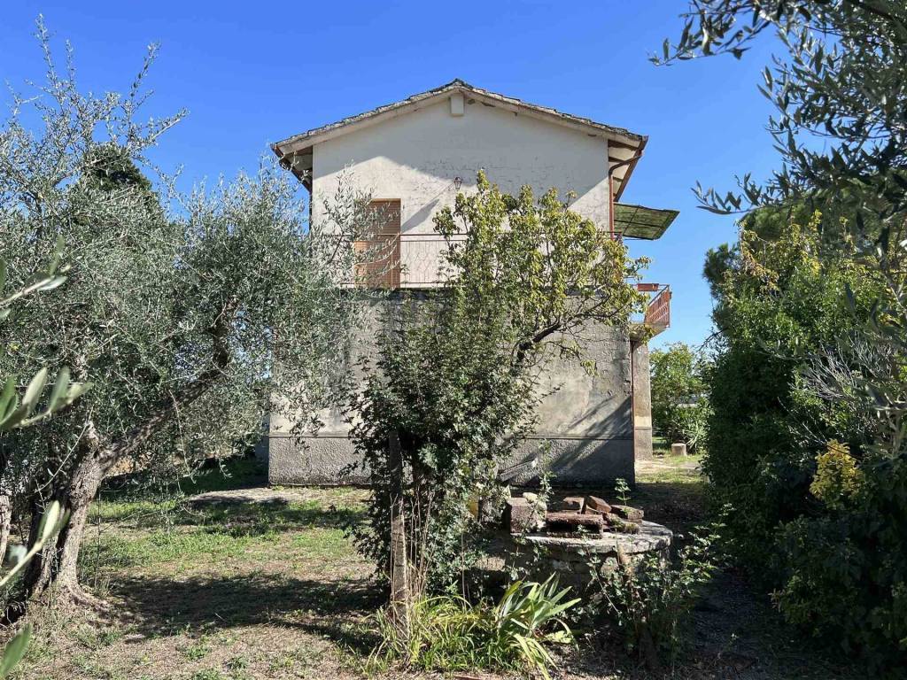 Rustico / casale a Cortona in Case Sparse Ronzano - Foto 4