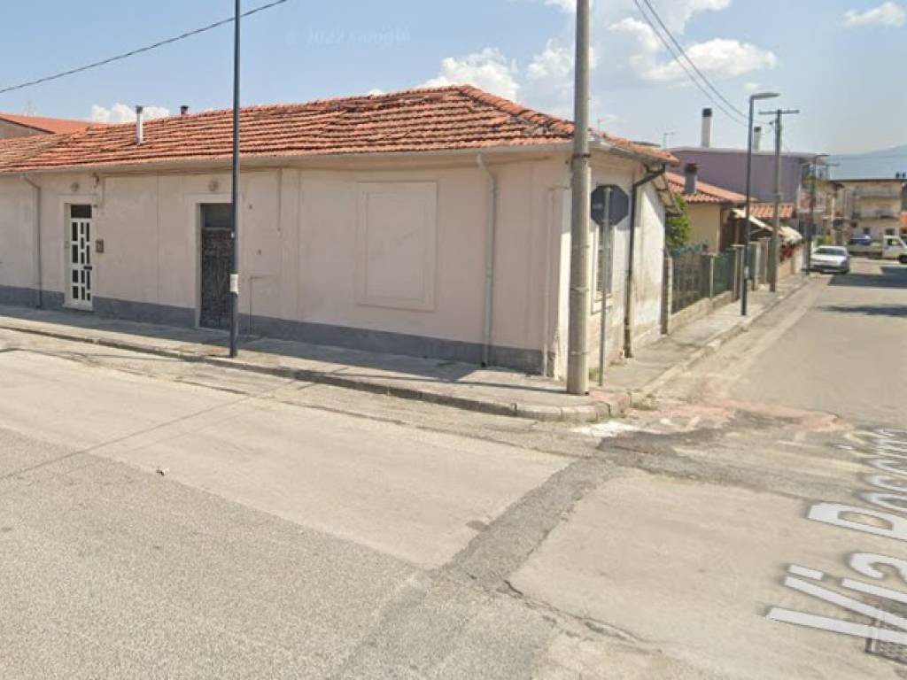 Casa indipendente a Avezzano in VIA PESCINA , 4 - Foto 2