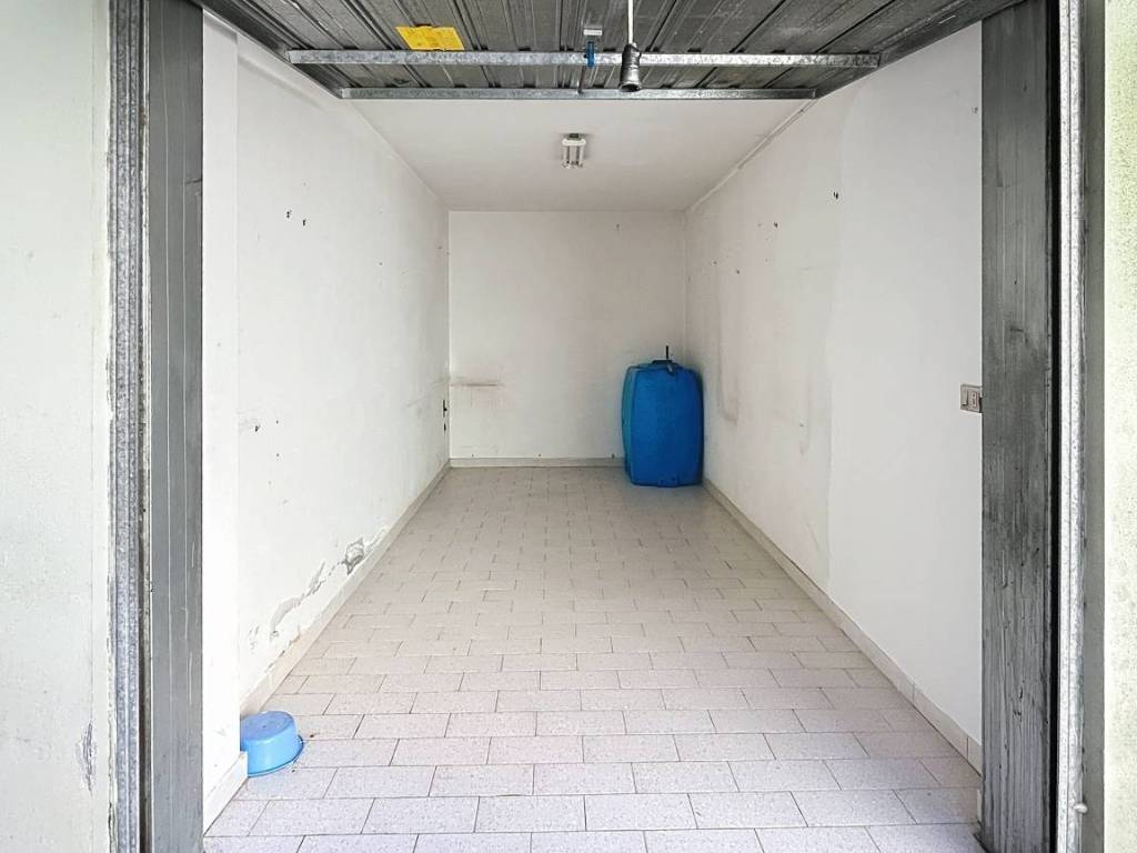 Box / garage a Sassari in Via Gabriele D'Annunzio - Foto 2