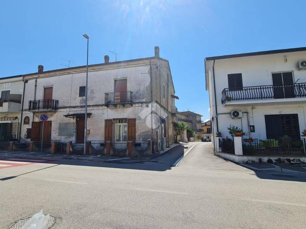Casa indipendente a Dugenta in Via Nazionale, 75 - Foto 4