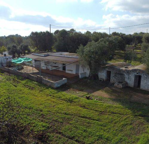 Rustico / casale a Ceglie messapica in Strada Provinciale Ostuni-Francavilla Fontana - Foto 2