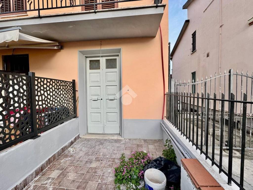 Casa indipendente a Montemurlo in Via Circonvallazione Sinistra, 47 - Foto 2