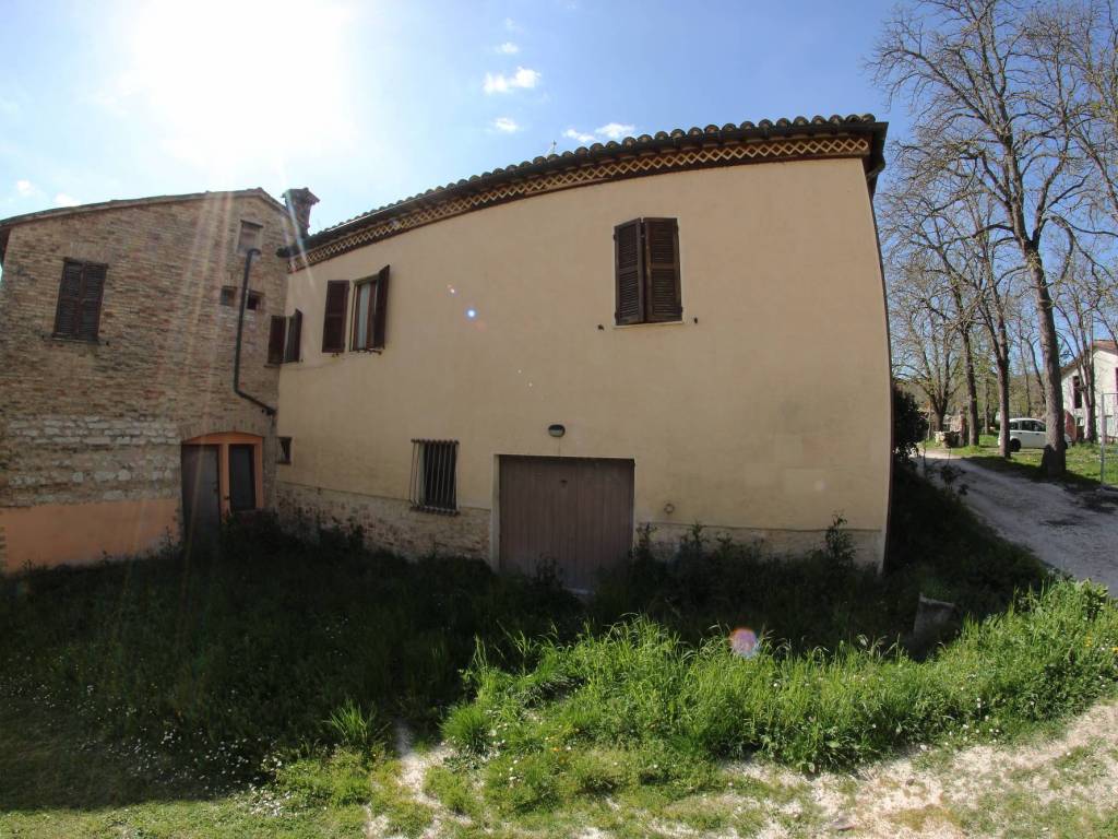 Villa a Fabriano in Frazione Rocchetta - Foto 4