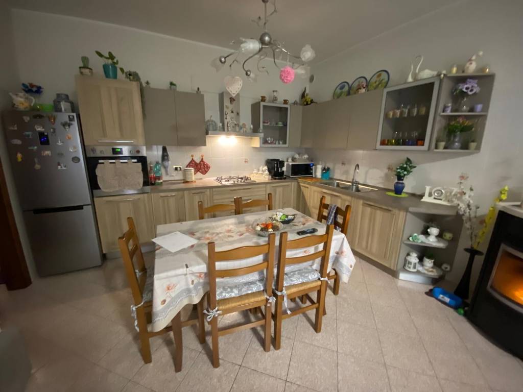 Appartamento a Torreglia in Via Ippolito Nievo - Foto 5