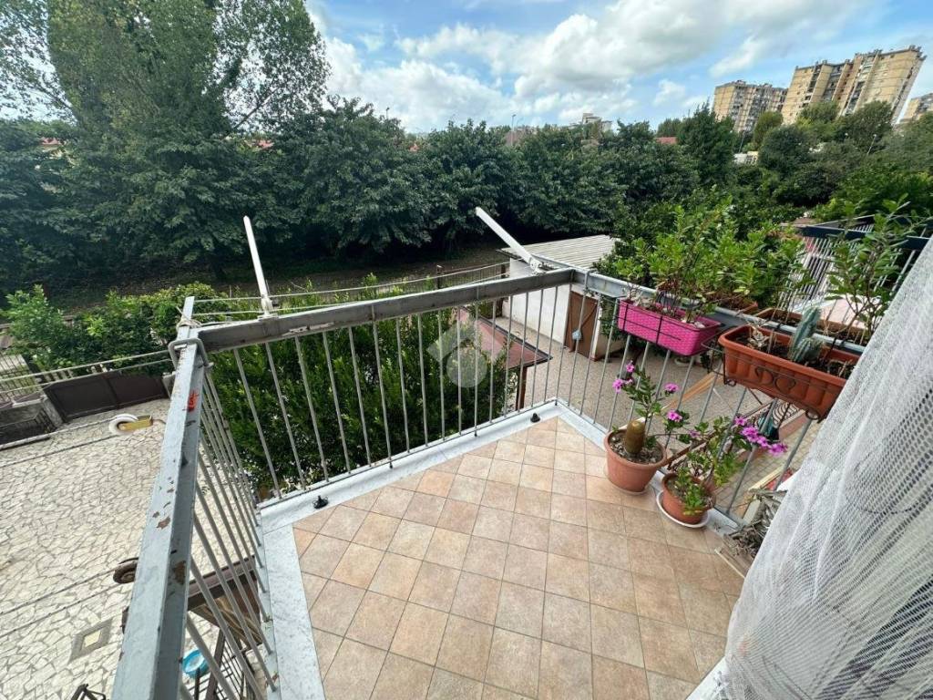 Appartamento a Napoli in VIA DEL GRAN PARADISO - Foto 3