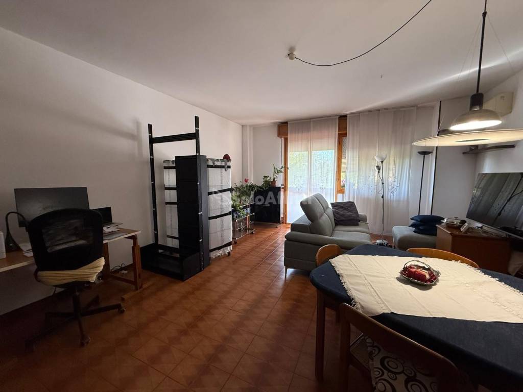 Appartamento a Modena in Via Andrea Mantegna - Foto 2