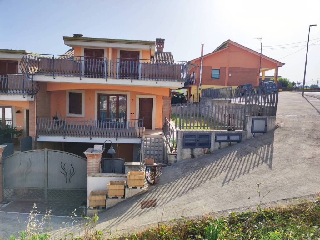Villa a Ceccano in Via Scifelli, 24 - Foto 2