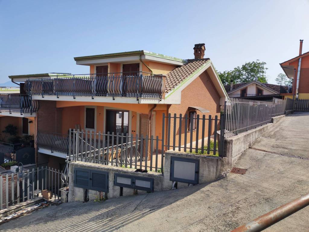 Villa a Ceccano in Via Scifelli, 24 - Foto 3