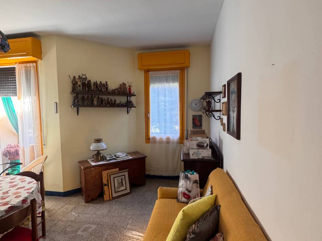 Appartamento a Bellano in Via Lezzeno, 10 - Foto 2