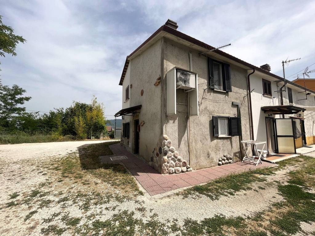Villa a Cantalice in Via 1 Maggio - Foto 3