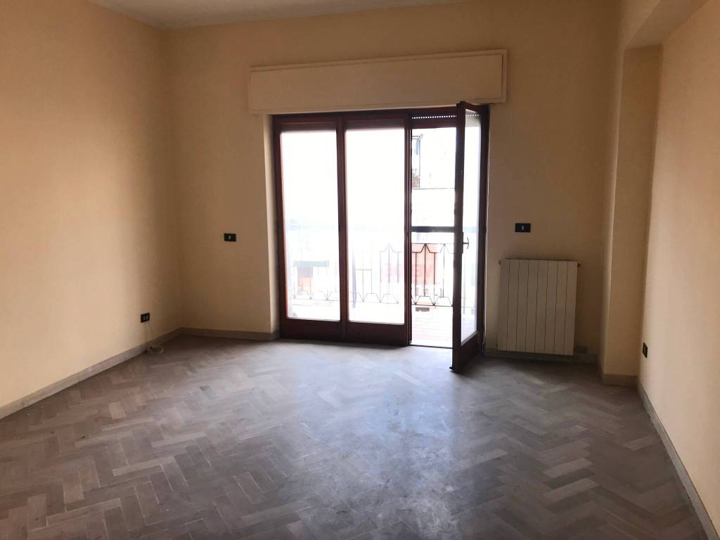 Appartamento a Reggio calabria in Via Reggio Campi Tronco 1 - Foto 3