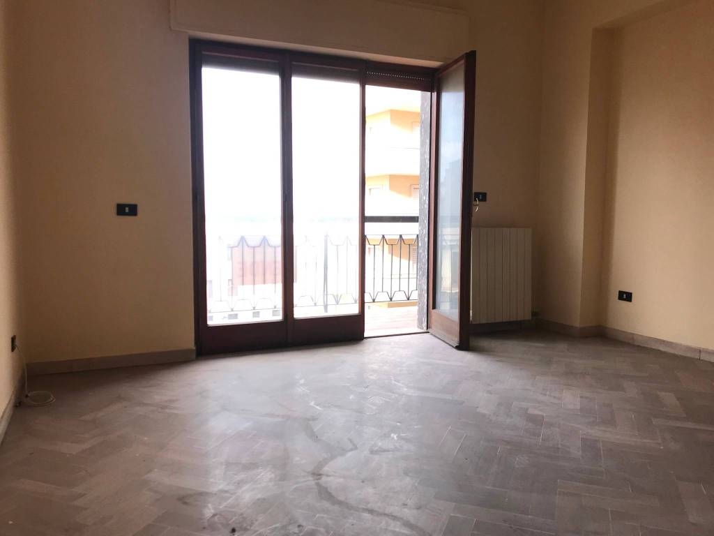 Appartamento a Reggio calabria in Via Reggio Campi Tronco 1 - Foto 4