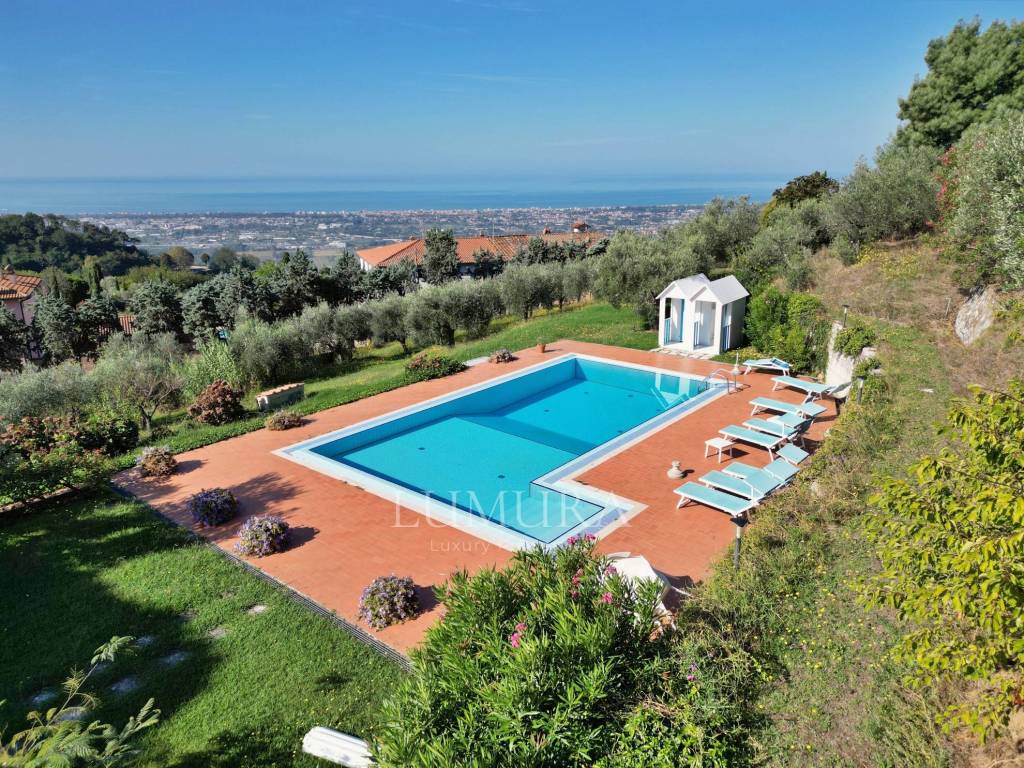 Villa a Massarosa in Via Lucchese - Foto 2