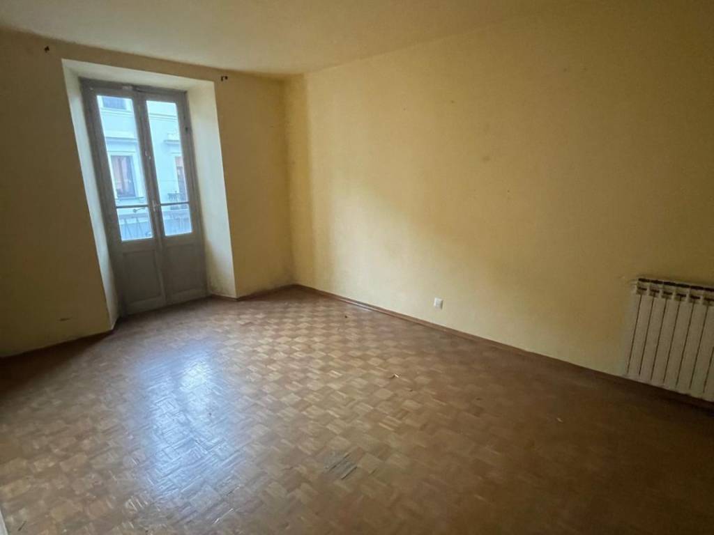 Appartamento a Pont-saint-martin in Via Emile Chanoux, 93 - Foto 2