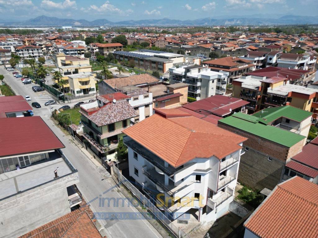 Palazzo / stabile a Gricignano di aversa in Via Ronza - Foto 2