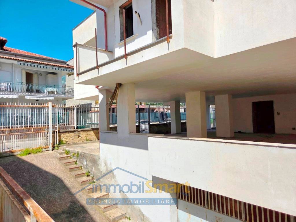 Palazzo / stabile a Gricignano di aversa in Via Ronza - Foto 5