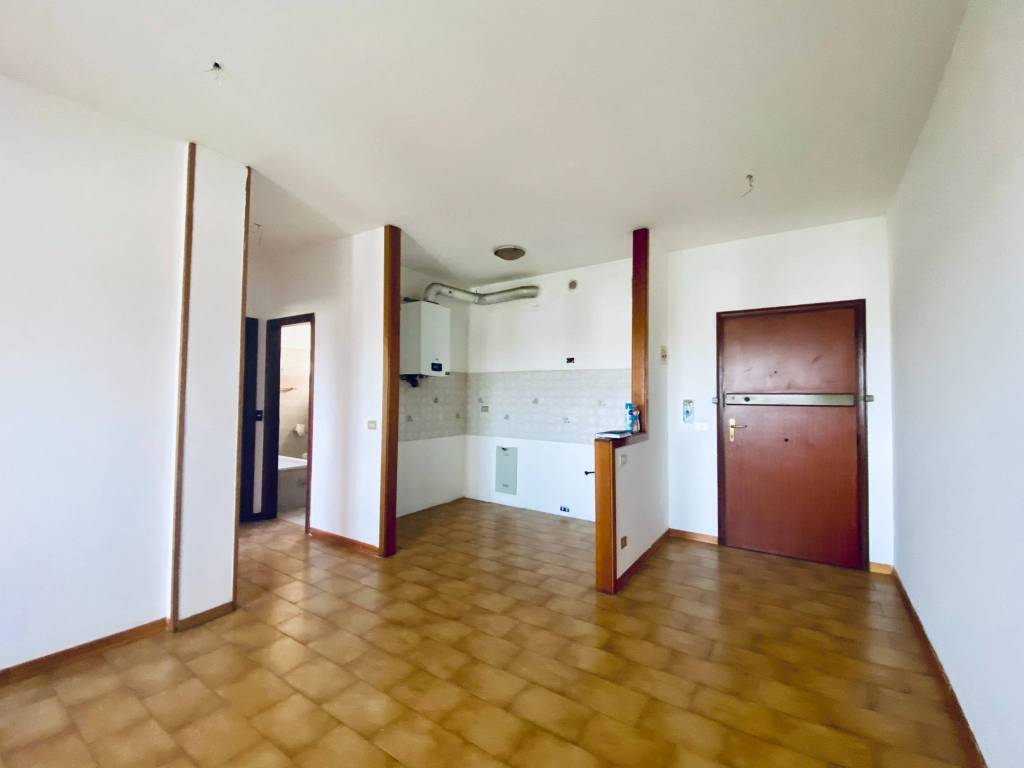 Appartamento a Bondeno in Via Galileo Galilei - Foto 4