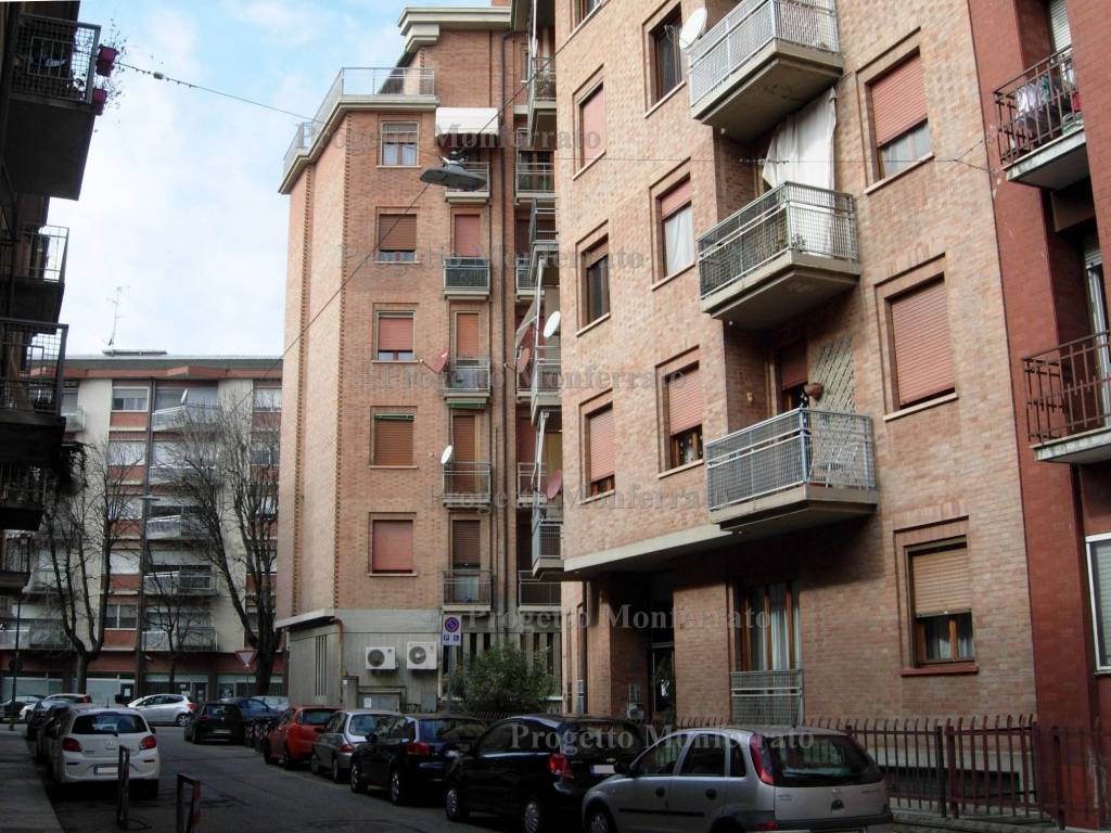 Box / garage a Casale monferrato in Via Eleuterio Pagliano - Foto 2
