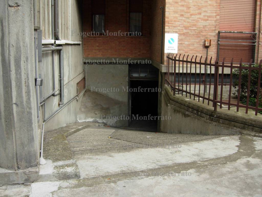 Box / garage a Casale monferrato in Via Eleuterio Pagliano - Foto 4