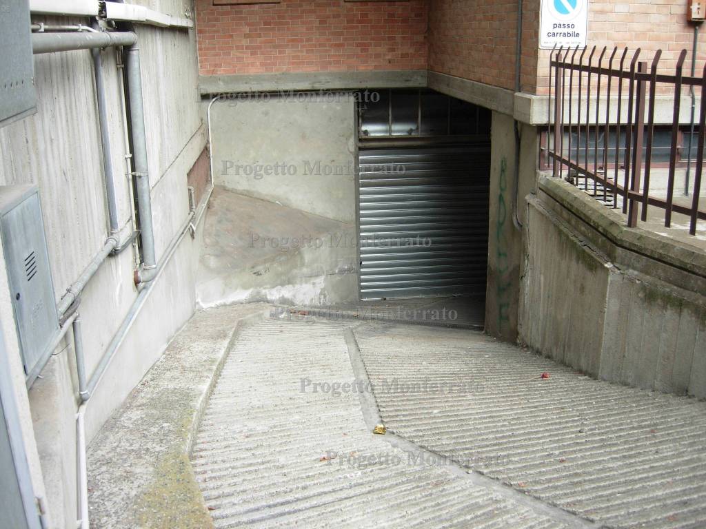 Box / garage a Casale monferrato in Via Eleuterio Pagliano - Foto 5