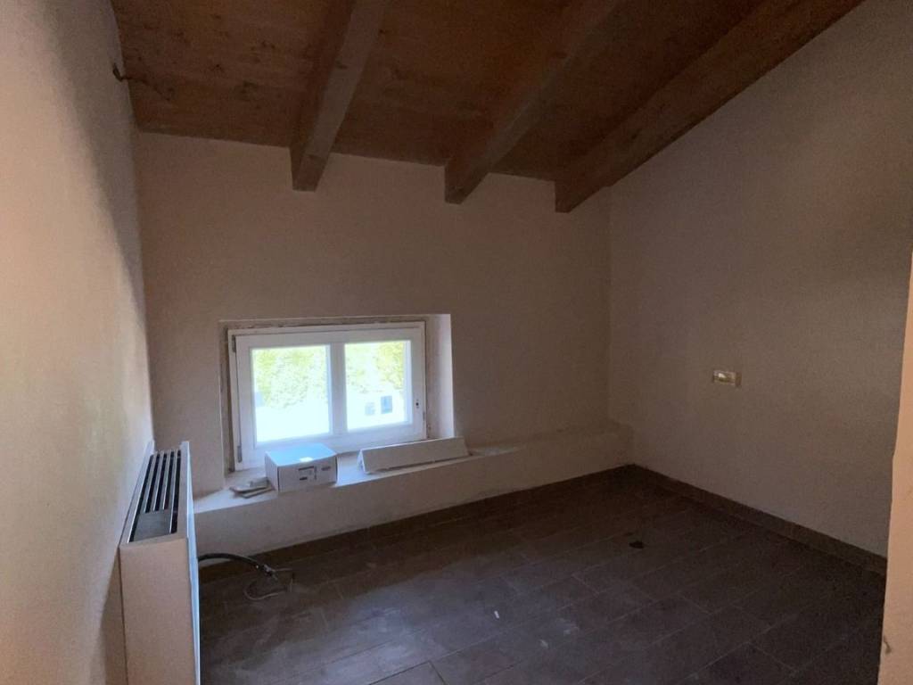 Appartamento a Cannobio in Via Paolo Zaccheo, 16 - Foto 4