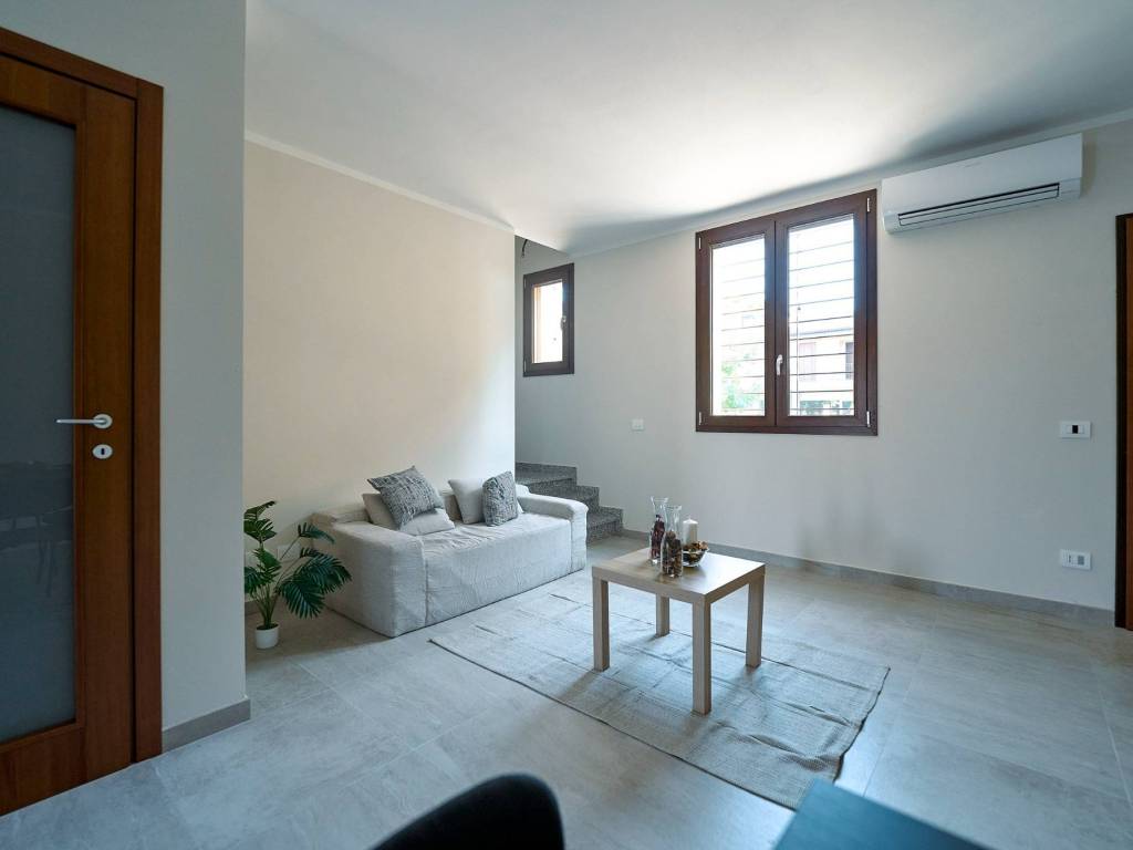 Villetta a schiera a Cremona in Piazza Maria Montessori - Foto 2