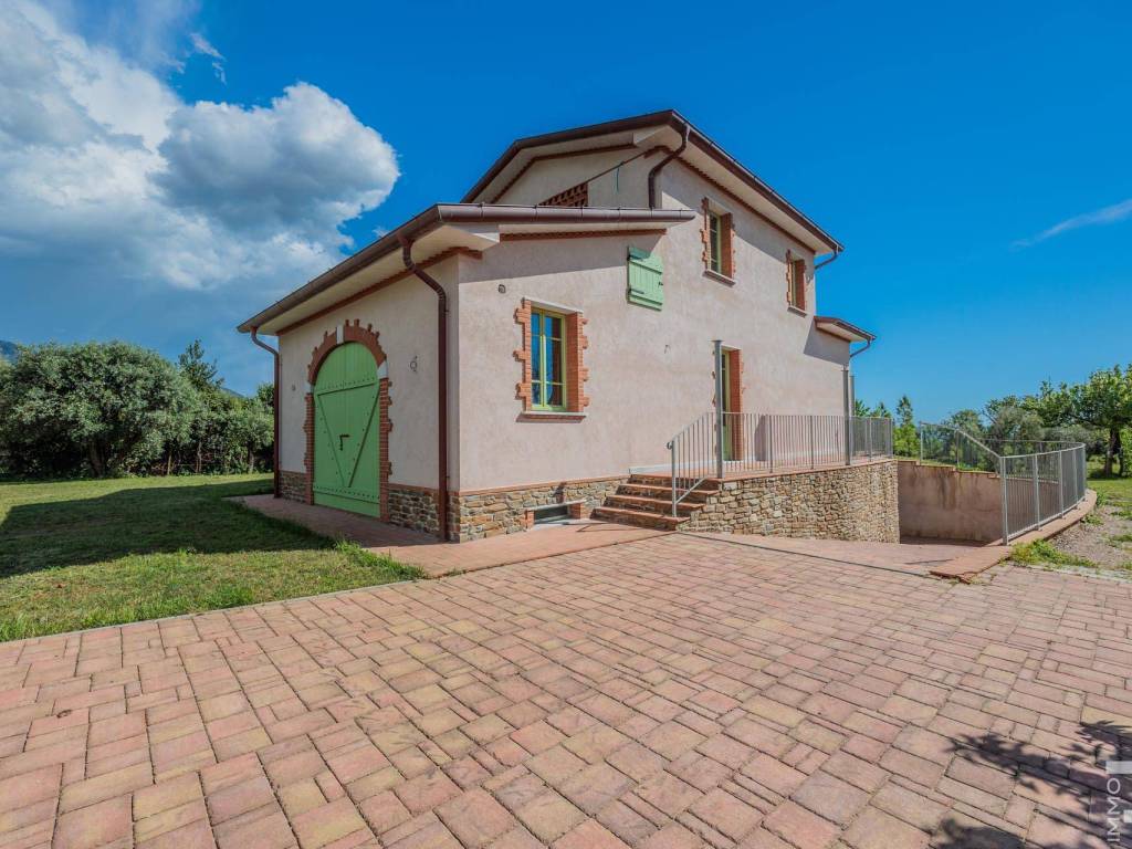 Villa a Pietrasanta in Via della Resistenza - Foto 4