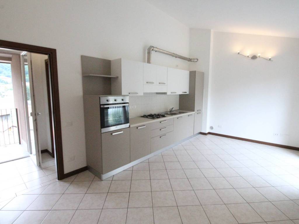 Appartamento a Como in Via Gagini, 6 - Foto 3