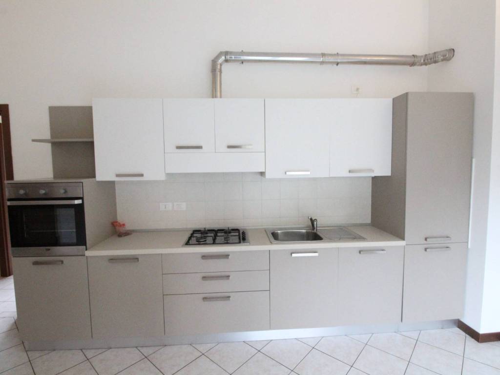 Appartamento a Como in Via Gagini, 6 - Foto 4