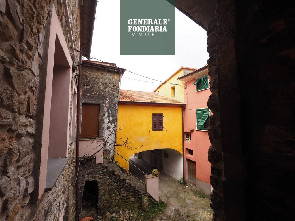 Casa indipendente a Bolano in Località Montebello di Mezzo - Foto 4