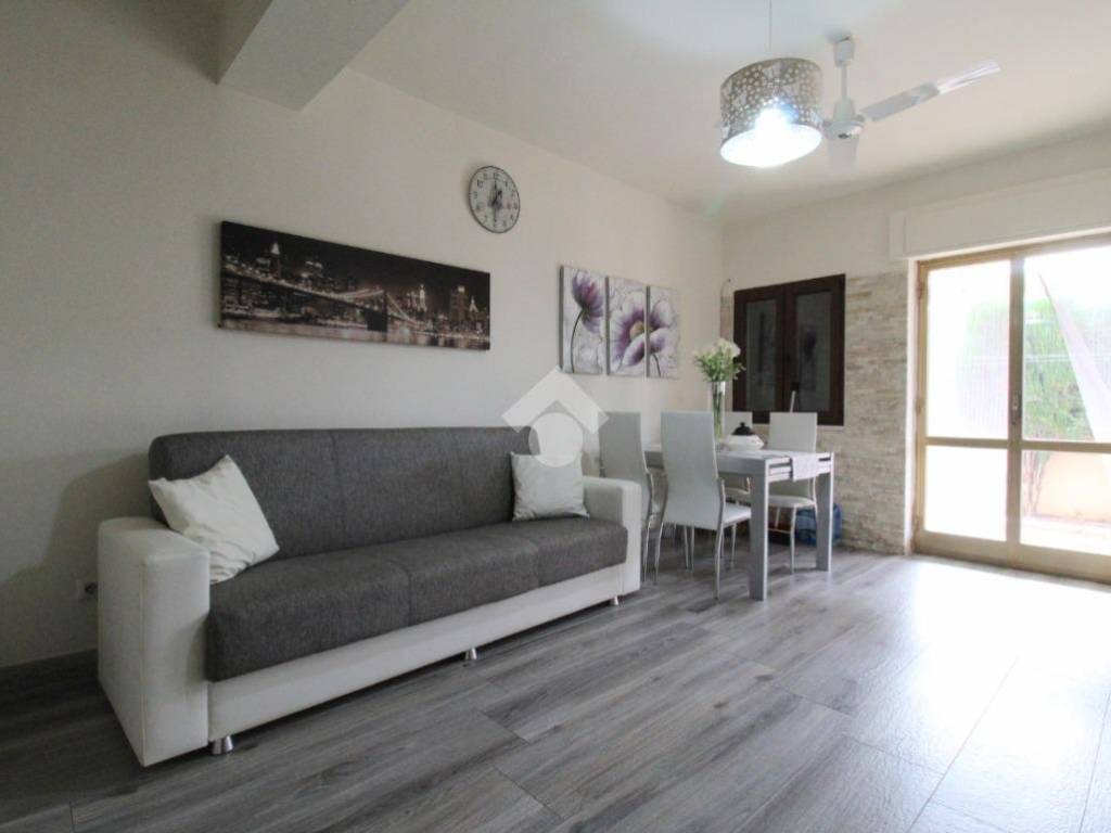Appartamento a Isola di capo rizzuto in Via Alessandro Manzoni - Foto 2